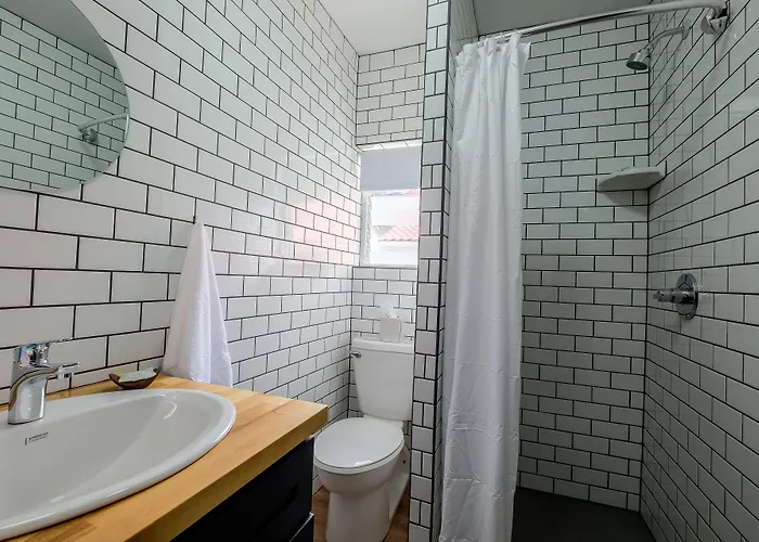 Aqua Vista Beachfront 3*